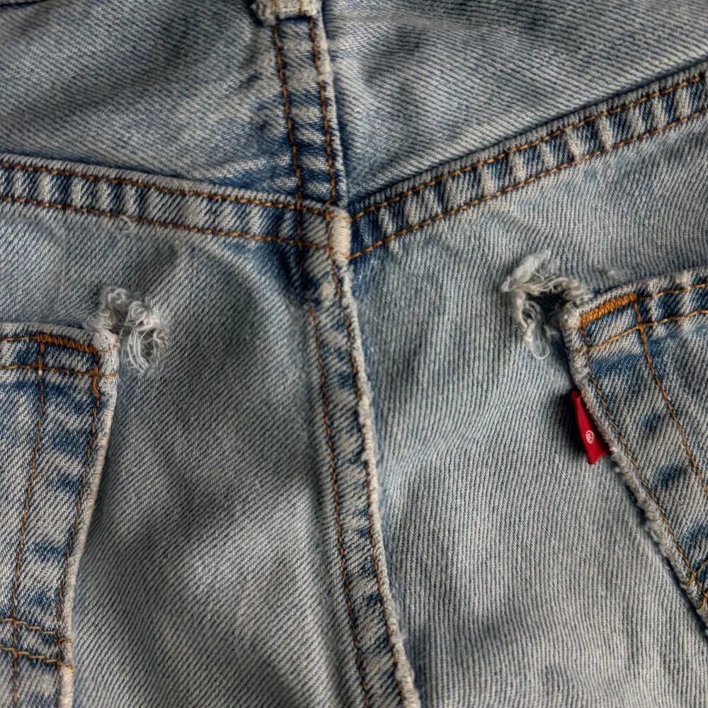 Levi’s 550 Relaxed Fit Jeans Mens 34x34 Light Wash y2k